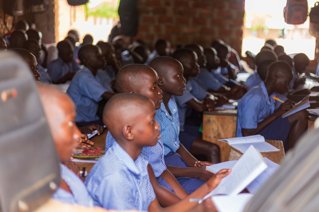 Schulkinder in Uganda